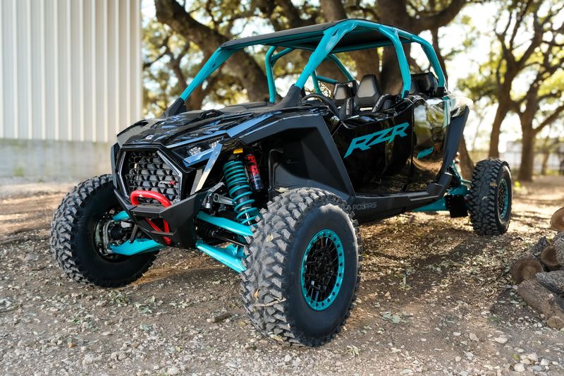 2025 Polaris RZR PRO R 4 ULTIMATE BLACK CRYSTAL AND RADIANT GREENImage 36