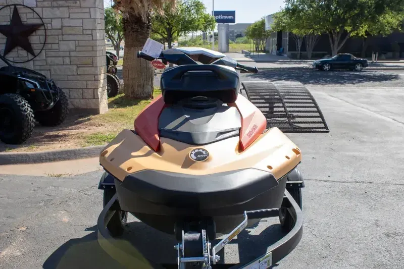 NEW 2026 SEADOO SPARK FOR 3 90HP CONVENIENCE PACKAGE WITH SOUND SYSTEM Image 13