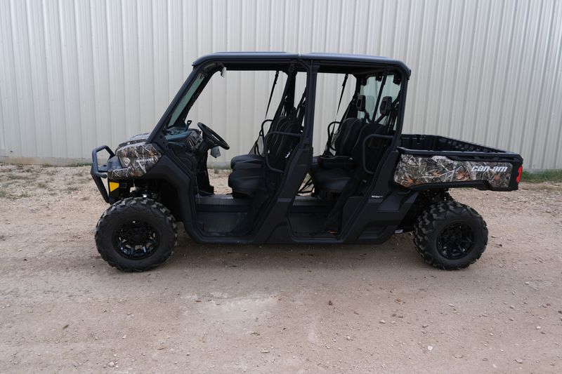 2024 Can-Am DEFENDER XT HD9 WILDLAND CAMOImage 3