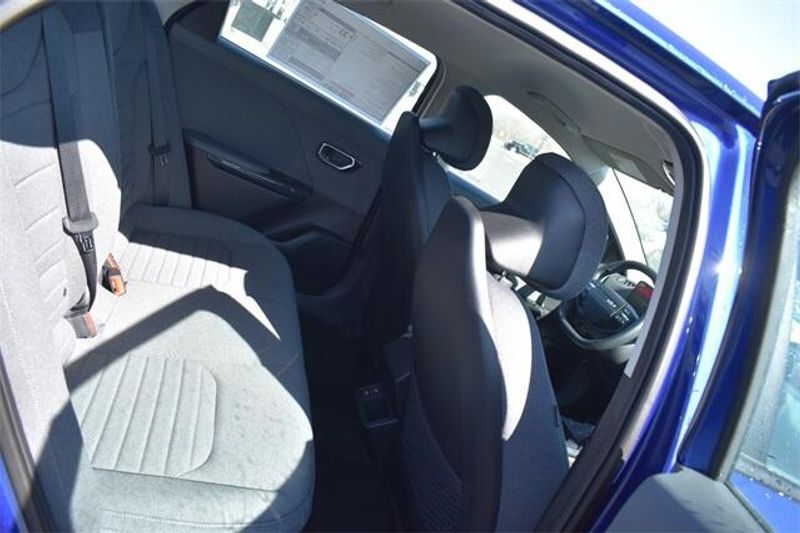 2025 Kia K4 EXImage 13