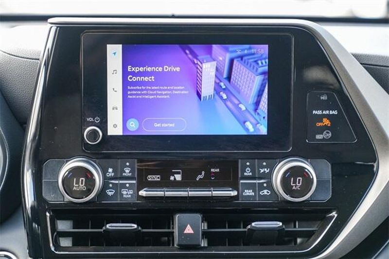 2023 Toyota Highlander LEImage 15