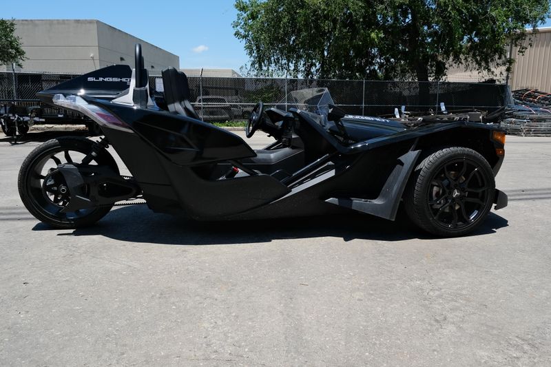 USED 2026 POLARIS SLINGSHOT S AUTODRIVE Image 9