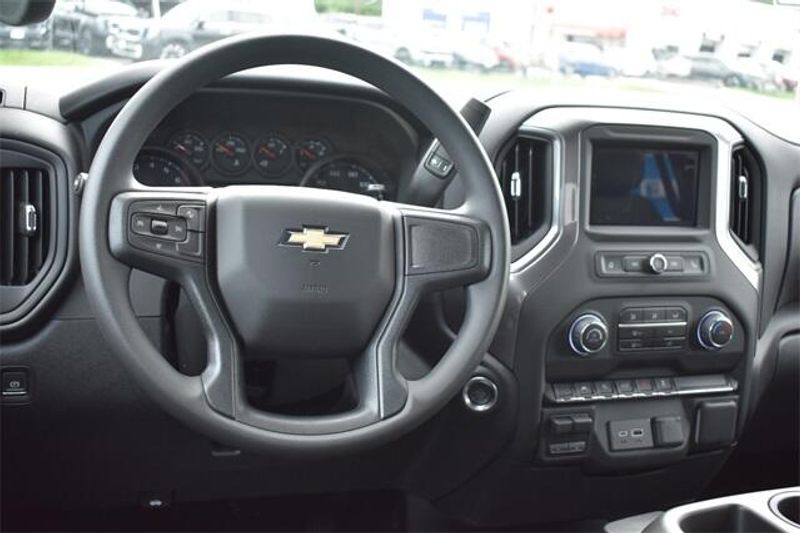 2024 Chevrolet Silverado 1500 CustomImage 22