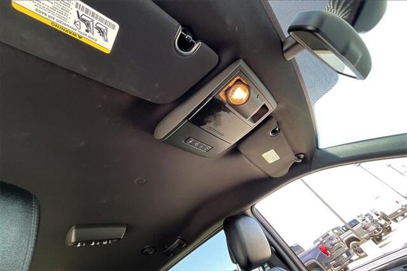 2019 Dodge Grand Caravan SXTImage 29