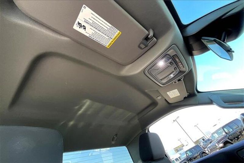 Used 2025 Chevrolet Silverado 1500 WTImage 25