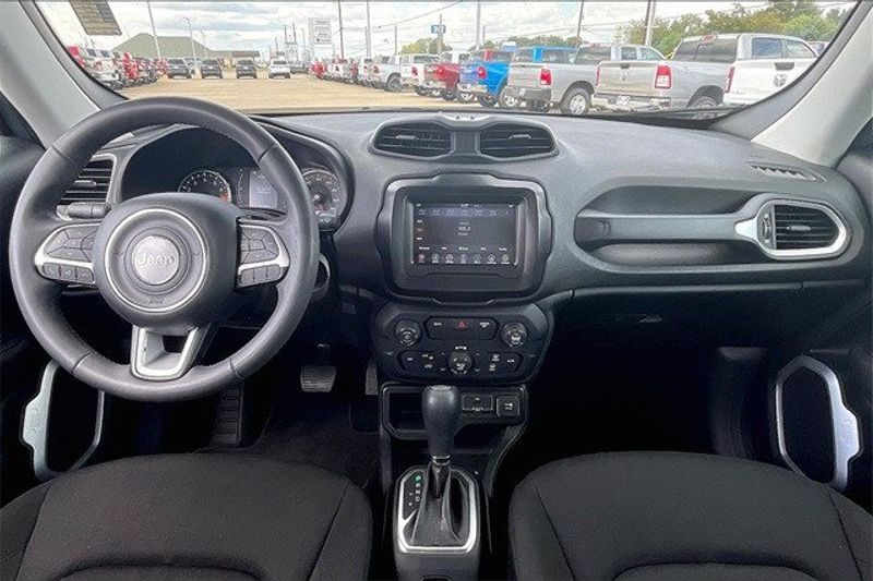 2018 Jeep Renegade LatitudeImage 15