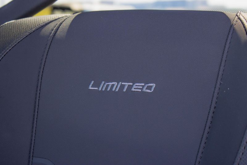 NEW 2026 CAN-AM DEFENDER PRO LIMITED CAB HD10 Image 22