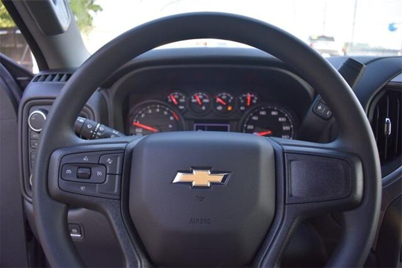 New 2025 Chevrolet Silverado 1500 CustomImage 28