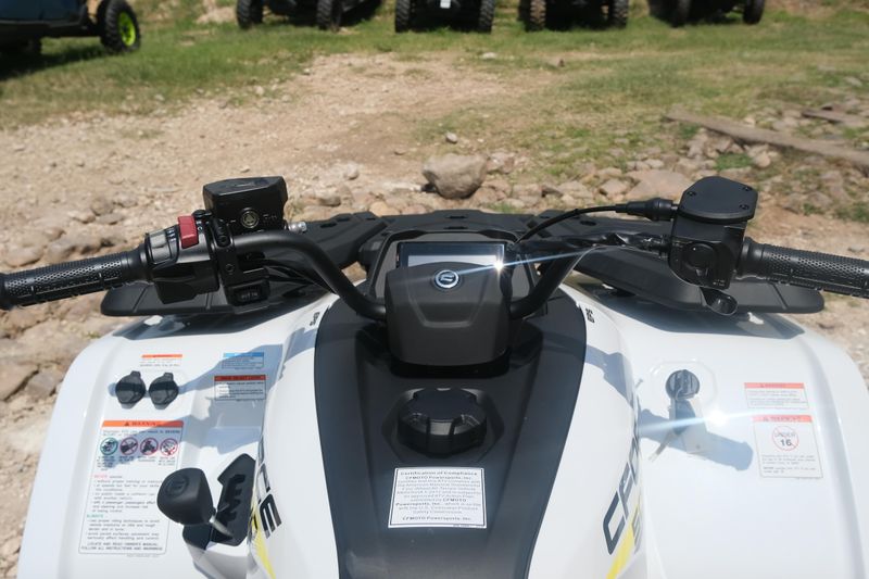 2025 CFMOTO CFORCE 500S PEARL WHITE Image 15