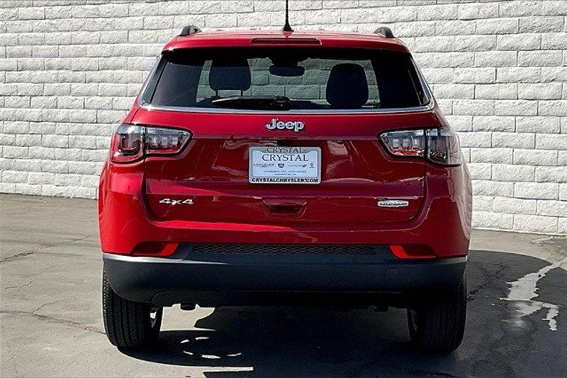 2023 Jeep Compass Latitude Lux 4x4Image 3