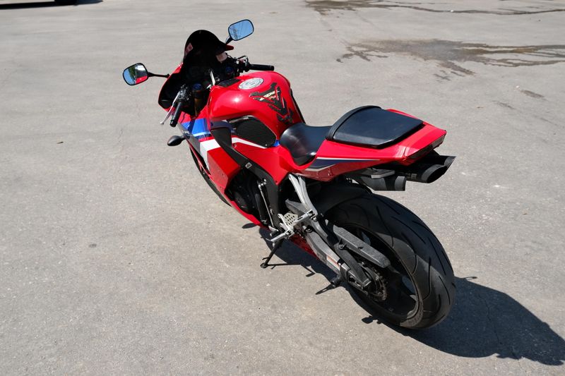 Used 2022 Honda CBR600RR GRAND PRIX RED Image 5