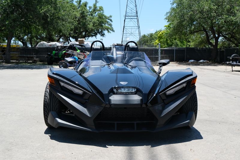 USED 2026 POLARIS SLINGSHOT S AUTODRIVE Image 2