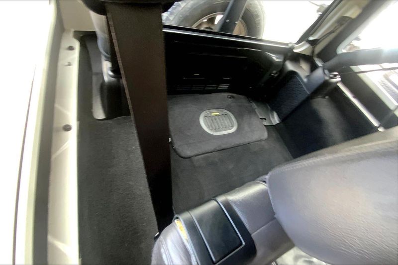 2016 Jeep Wrangler Unlimited Sahara photo 22