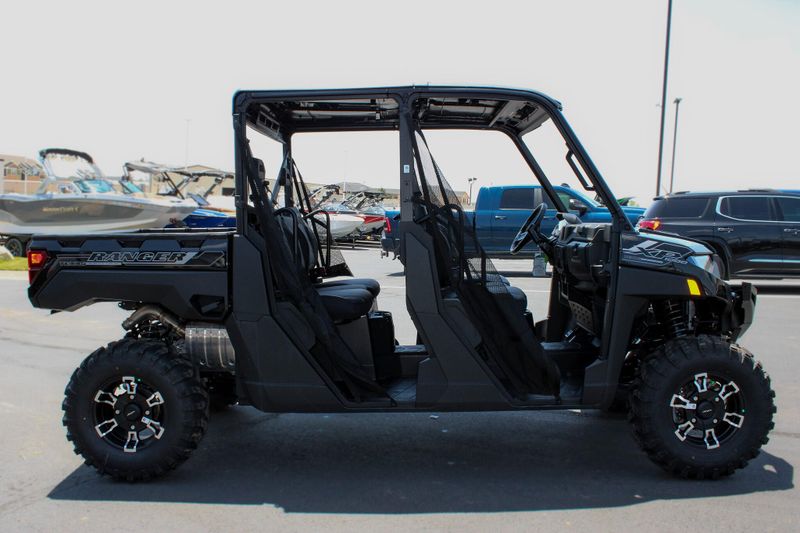 2025 Polaris RANGER CREW XP 1000 TEXAS EDITION BLACK CRYSTAL Image 2