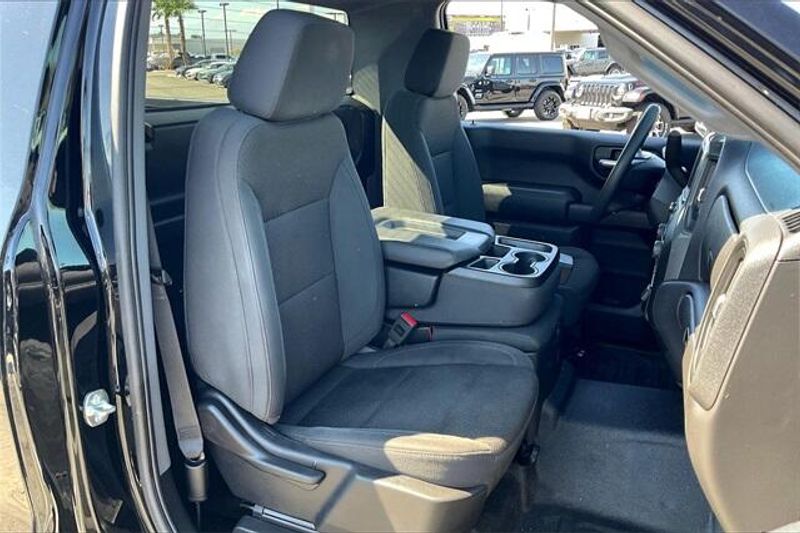 Used 2025 Chevrolet Silverado 1500 WTImage 5