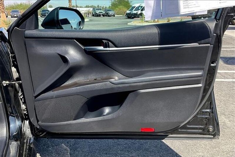 2022 Toyota Camry LEImage 22
