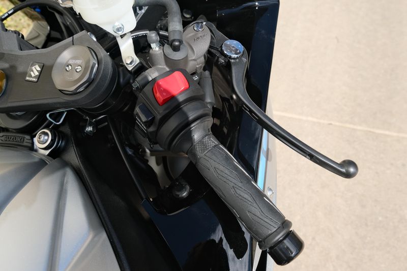 NEW 2026 SUZUKI GSXR600  in a SILVER exterior color. Family PowerSports (877) 886-1997 familypowersports.com 