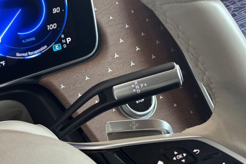 Used 2023 Mercedes-Benz EQS 450Image 25