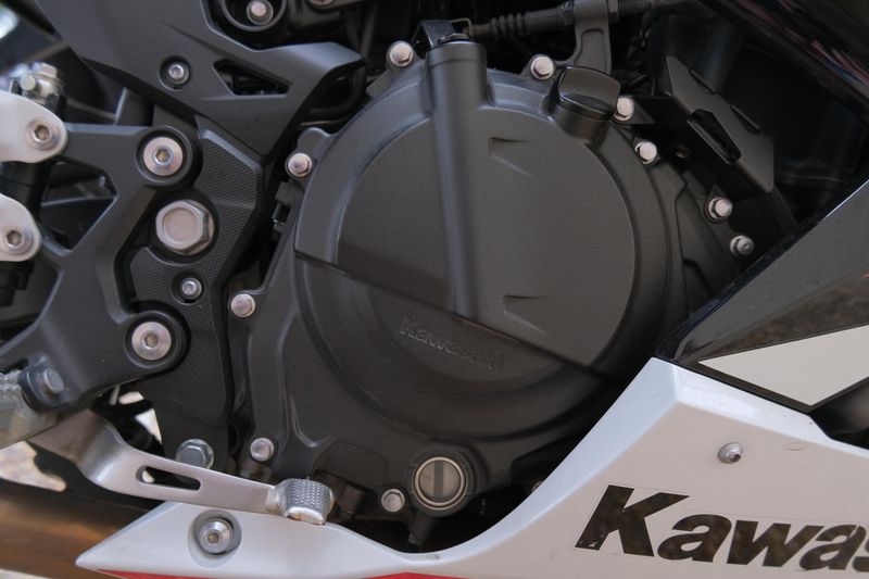 2022 Kawasaki NINJA 400 ABS GREEN AND BLACK KRT Image 33