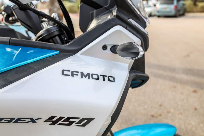 2025 CFMOTO IBEX 450 ZEPHYR BLUEImage 8