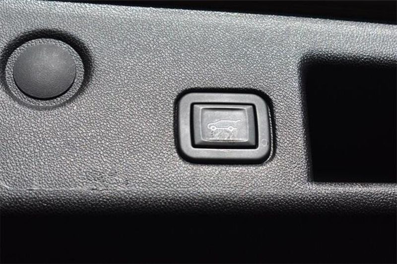 Used 2024 Chevrolet Equinox LTImage 18