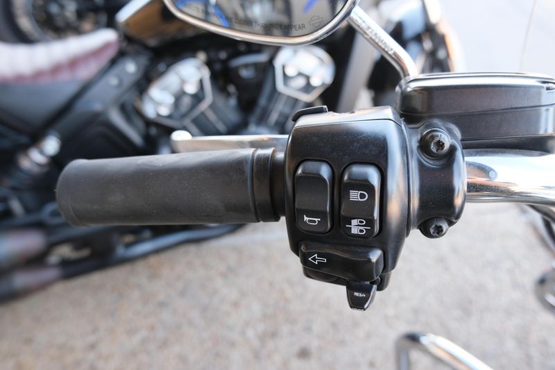 USED 2018 HARLEY ROAD KING Image 9