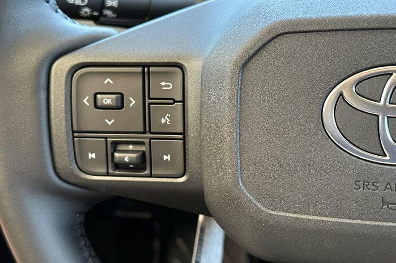New 2026 Toyota RAV4 Plug-In Hybrid XSEImage 27