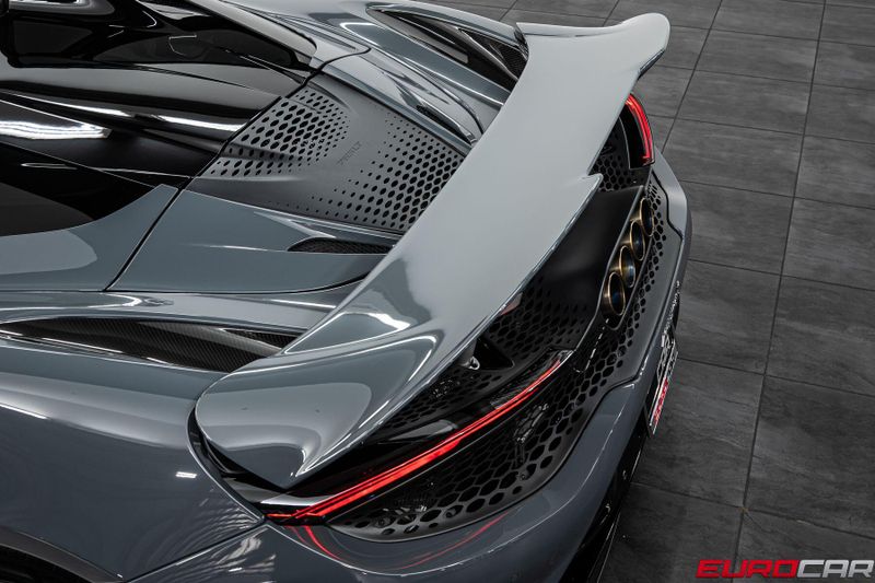 2022 McLaren 765LT *HUGE CARBON INTERIOR OPTIONS * FRONT PPF*Image 24