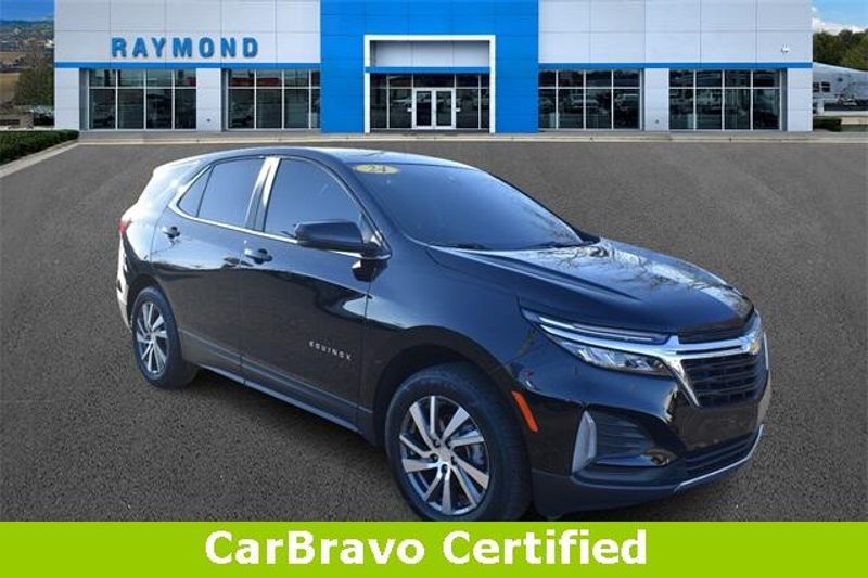 Used 2024 Chevrolet Equinox LTImage 1