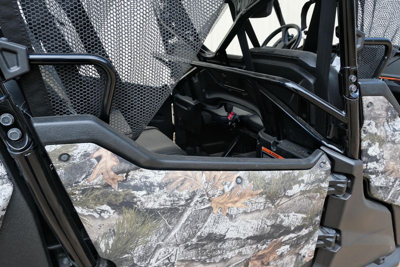 NEW 2025 HONDA PIONEER 10006 DELUXE CREW Image 16