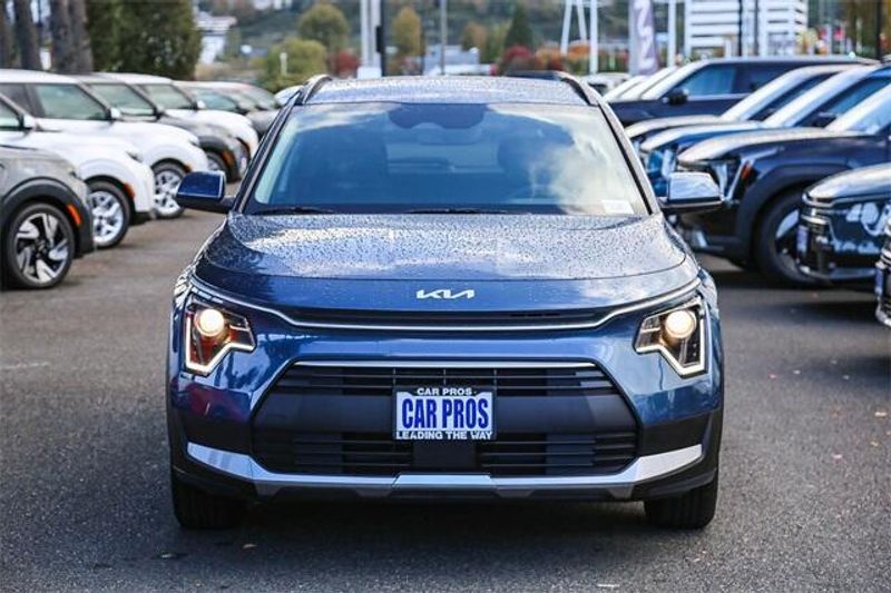 New 2025 Kia Niro EXImage 3