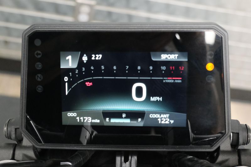 USED 2024 YAMAHA MT09 Image 23