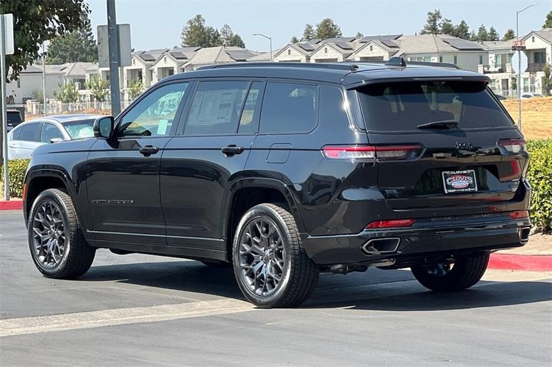 2025 Jeep Grand Cherokee L Summit Reserve photo 6