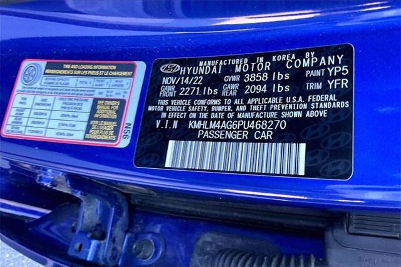 Used 2023 Hyundai Elantra SELImage 33