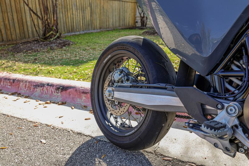 USED 2023 HUSQVARNA SUPERMOTO 701 Image 25