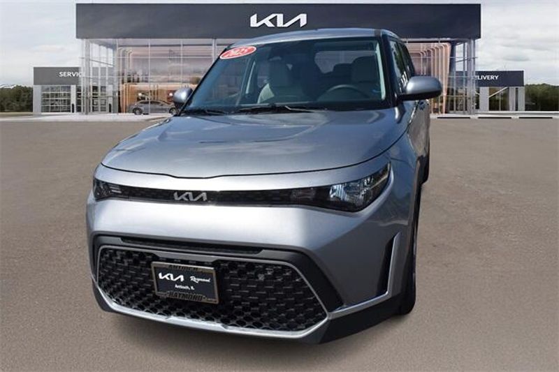 New 2025 Kia Soul LXImage 7