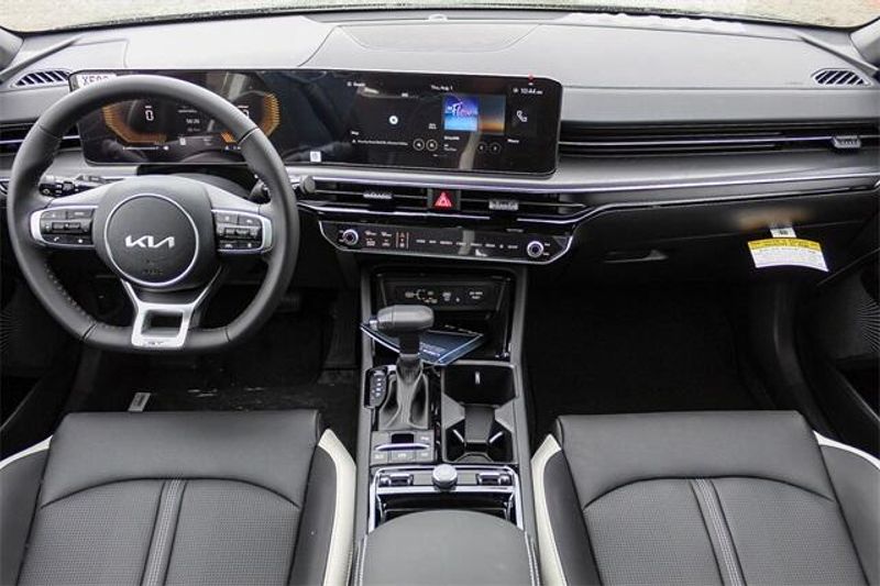 New 2025 Kia K5 GT-LineImage 5