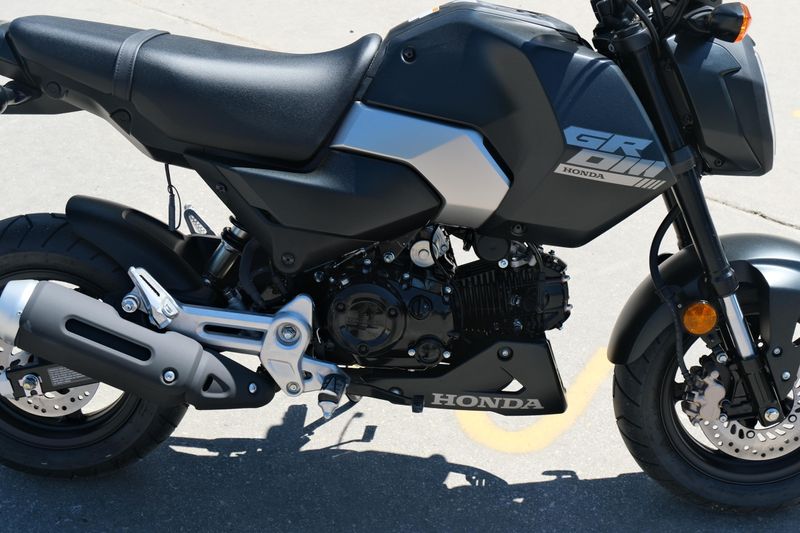 New 2026 Honda GROM SP MATTE BLACK METALLIC Image 17