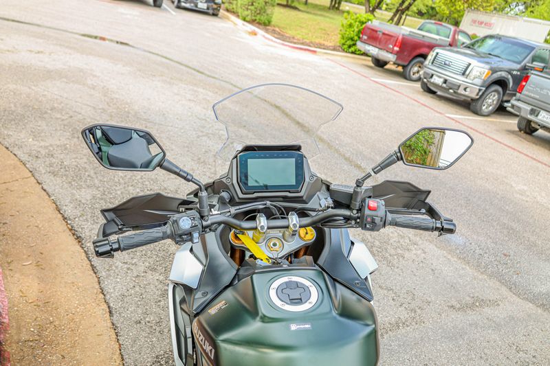 USED 2024 SUZUKI GSX-S1000GX CA Image 24