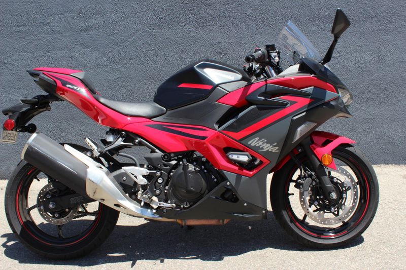 Used 2024 Kawasaki Ninja 500 SE ABS Image 1