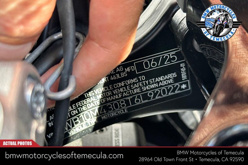 2026 BMW R 1300 RTImage 21