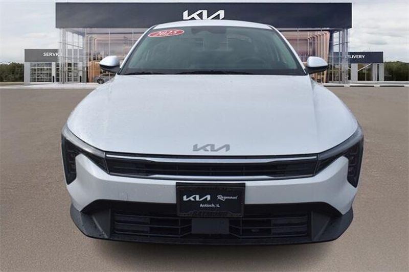 2025 Kia K4 LXSImage 8