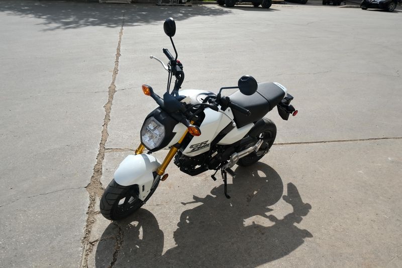 2026 Honda GROM PEARL WHITE Image 8