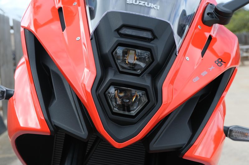 NEW 2026 SUZUKI GSX8R Image 30