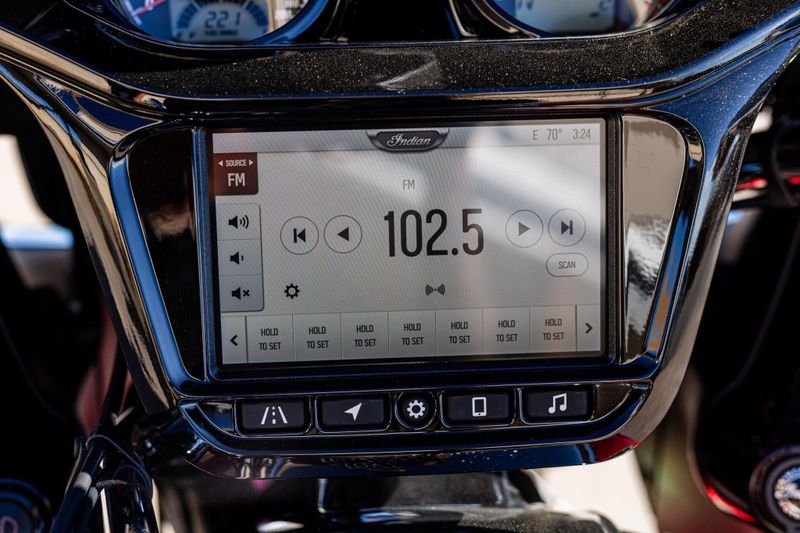 NEW 2026 INDIAN MOTORCYCLE PURSUIT LIMITED WITH 112 AND AUDIO PACKAGE Image 14