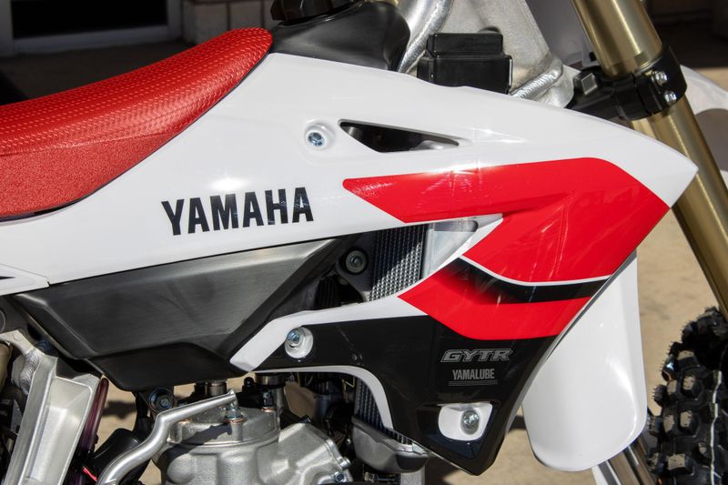 NEW 2026 YAMAHA YZ250 70TH ANNIVERSARY EDITION Image 14