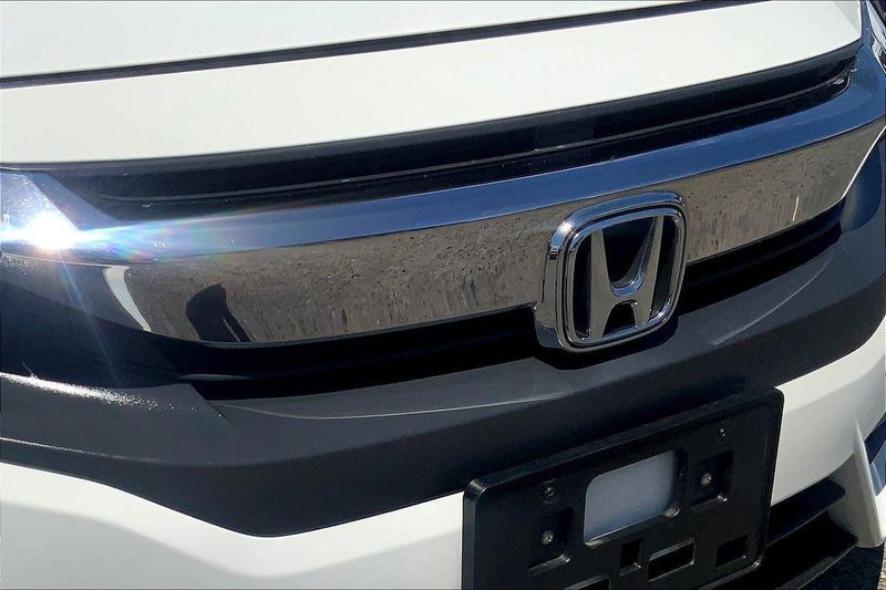 2018 Honda Civic LX photo 29