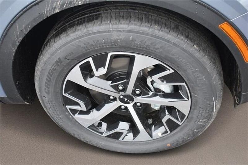 2025 Kia Sportage EXImage 11