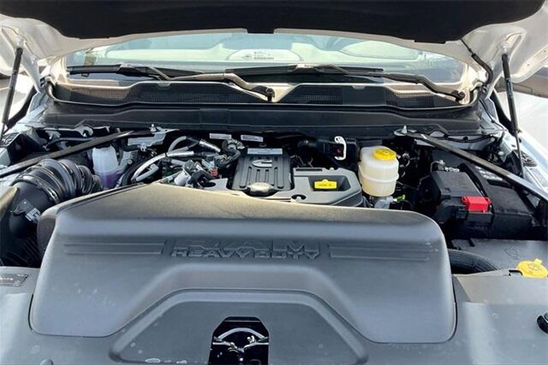 New 2025 RAM 2500 Laramie Mega Cab 4x4 6