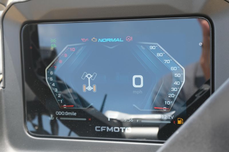 2025 CFMOTO CFORCE 1000 OVERLAND DESERT TAN Image 16